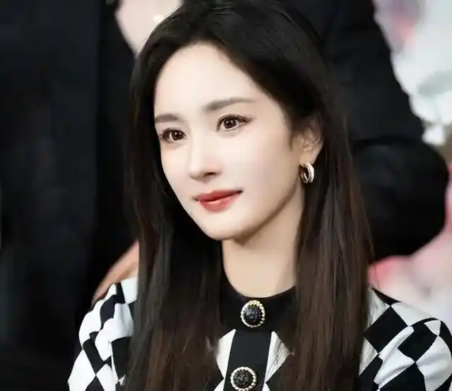 娱乐圈顶流明星丑闻_明星黑料不打烊,_赵露思假助农事件